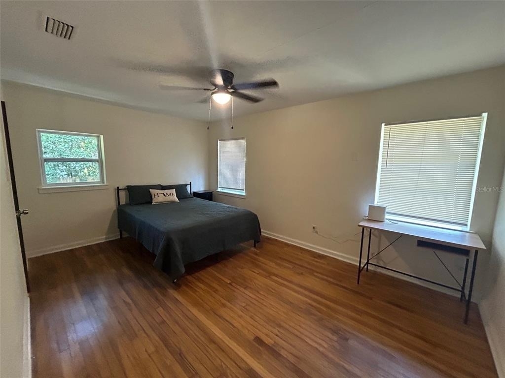 3035 W University Avenue - Photo 8