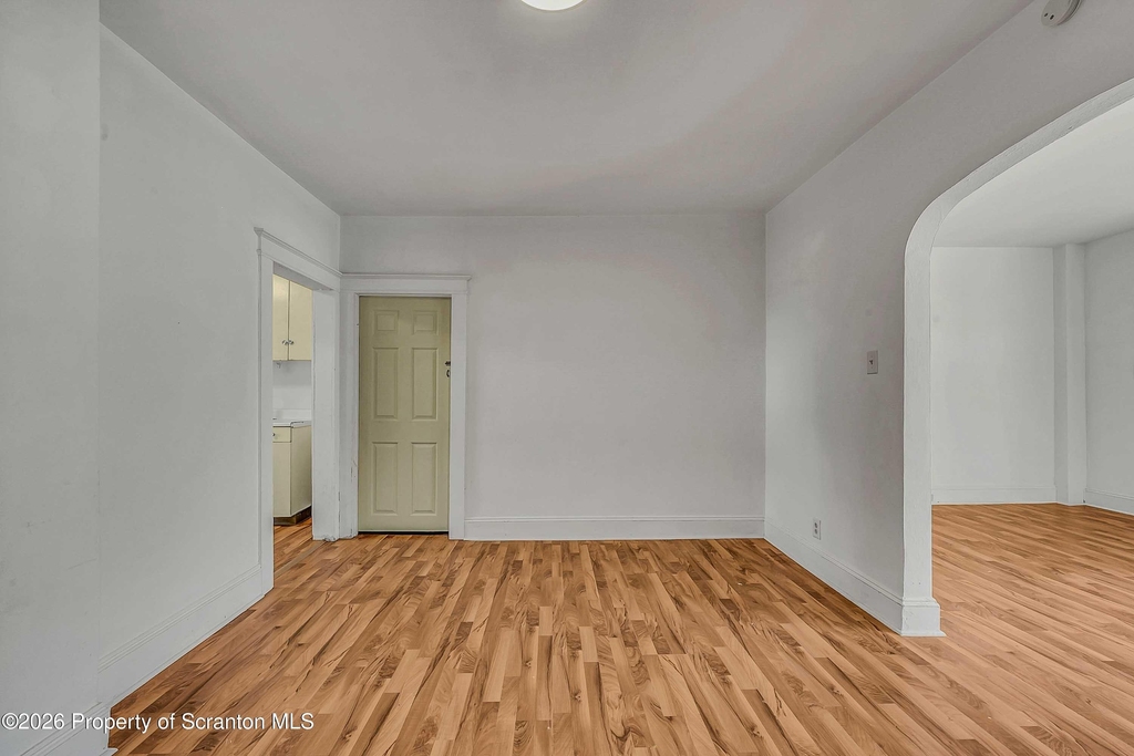 1807 Green Ridge Street - Photo 4