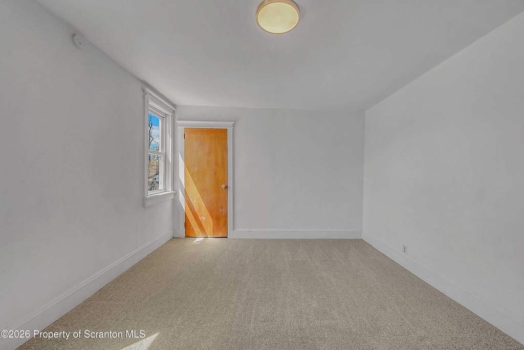 1807 Green Ridge Street - Photo 7