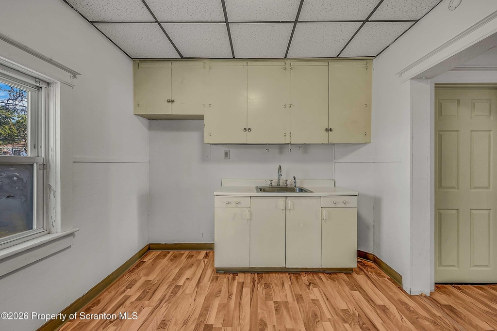 1807 Green Ridge Street - Photo 6
