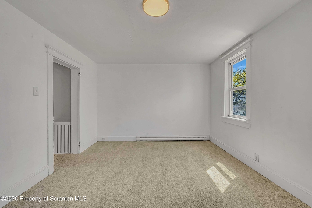 1807 Green Ridge Street - Photo 8