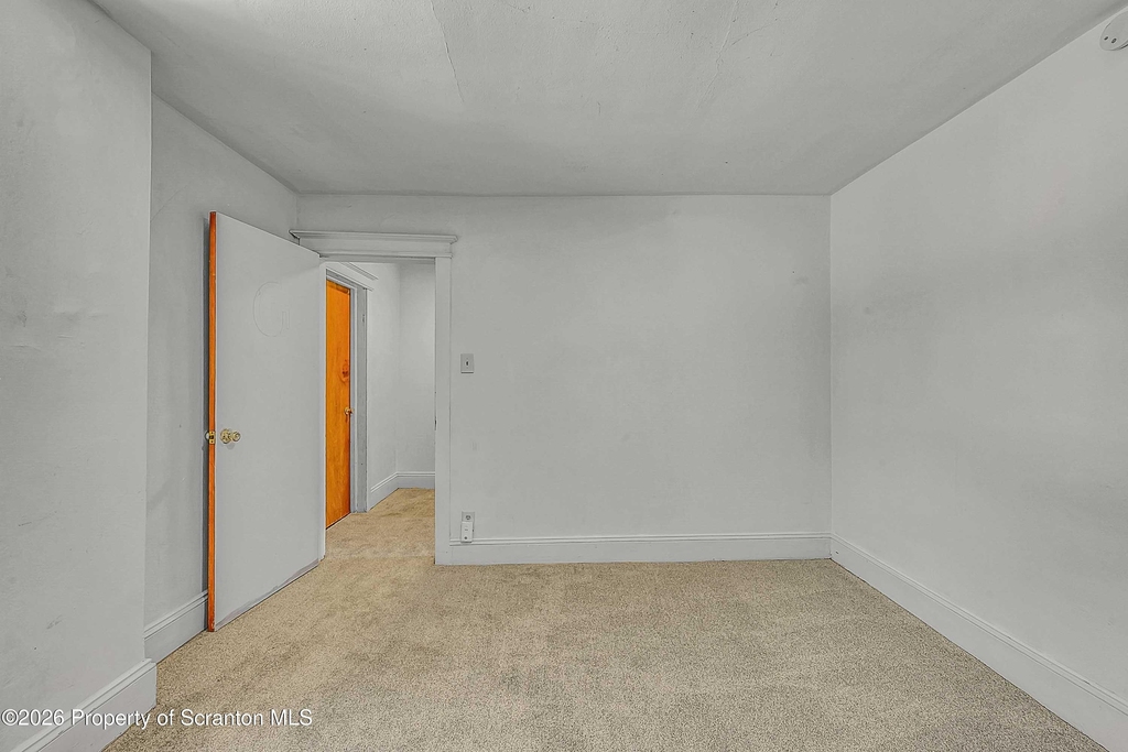 1807 Green Ridge Street - Photo 10