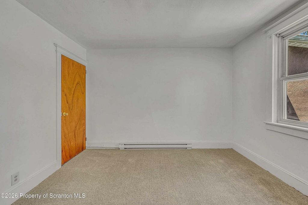 1807 Green Ridge Street - Photo 9