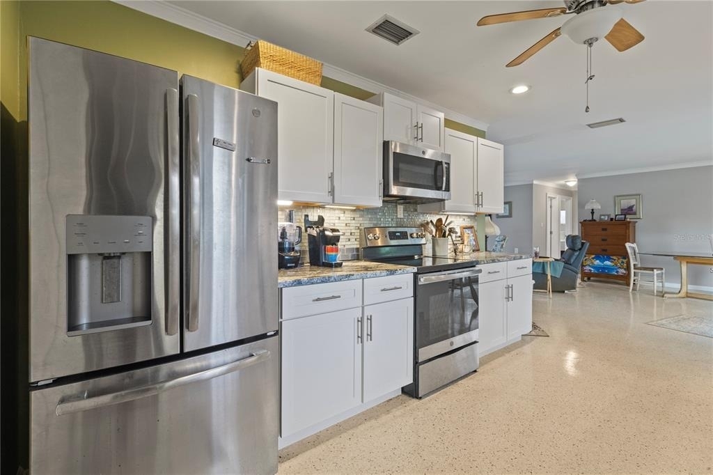 4020 Palm Drive - Photo 11