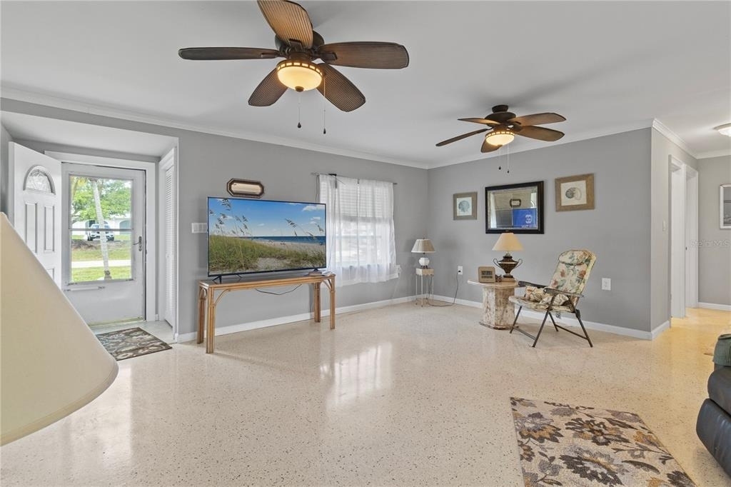 4020 Palm Drive - Photo 4
