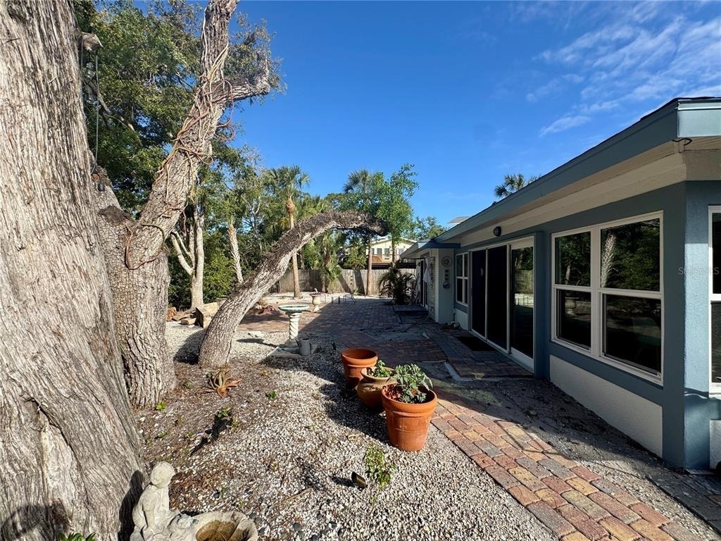 7372 Melaleuca Way - Photo 43