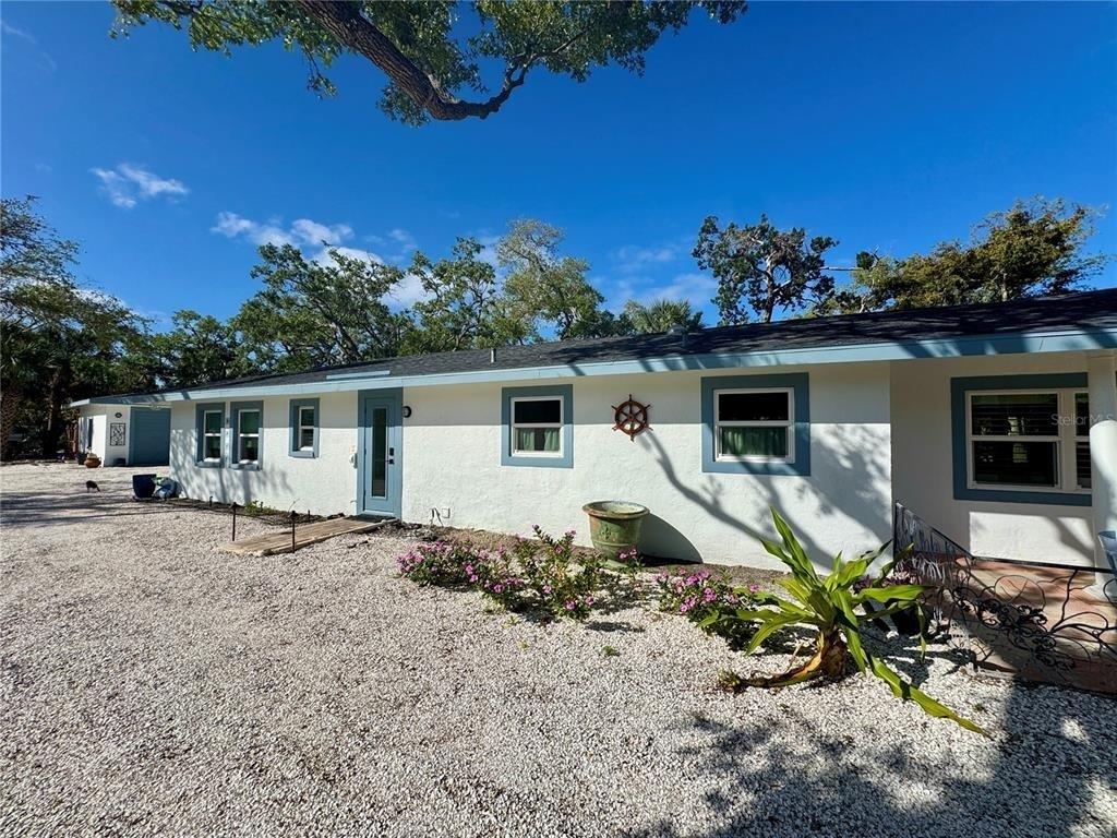 7372 Melaleuca Way - Photo 1