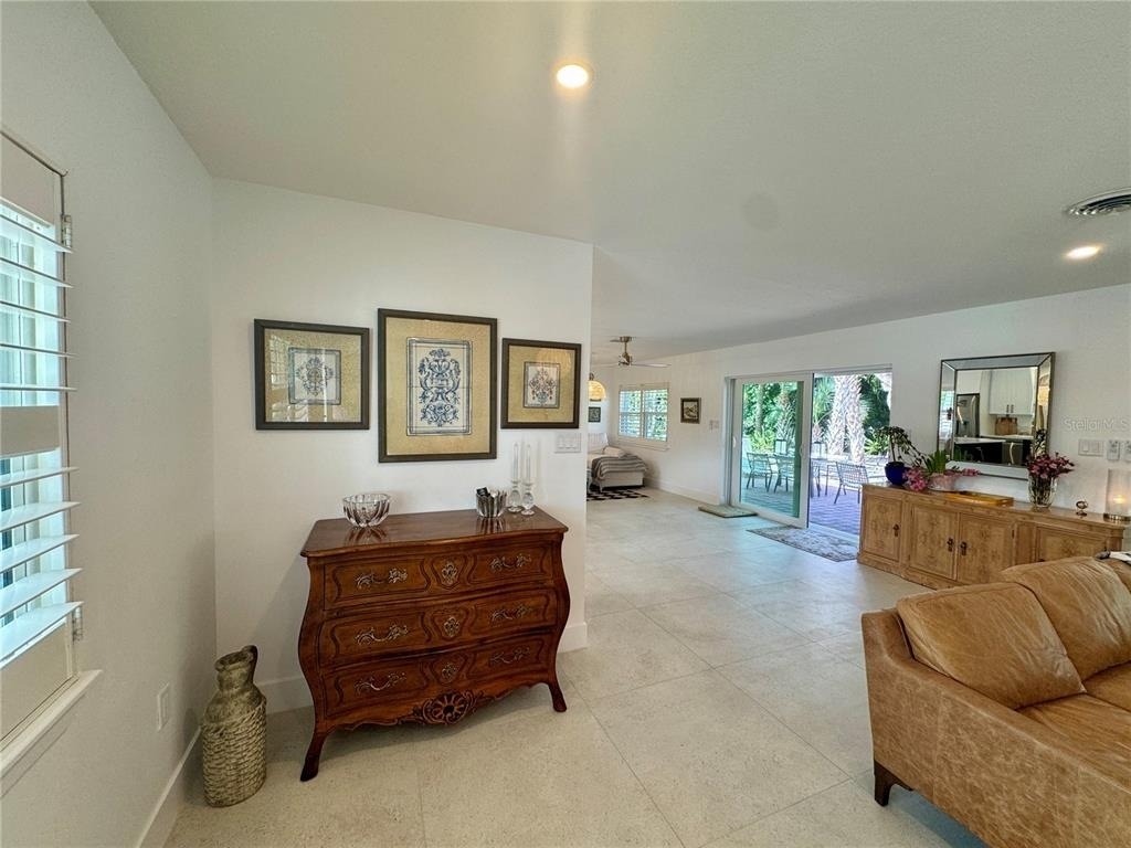 7372 Melaleuca Way - Photo 10