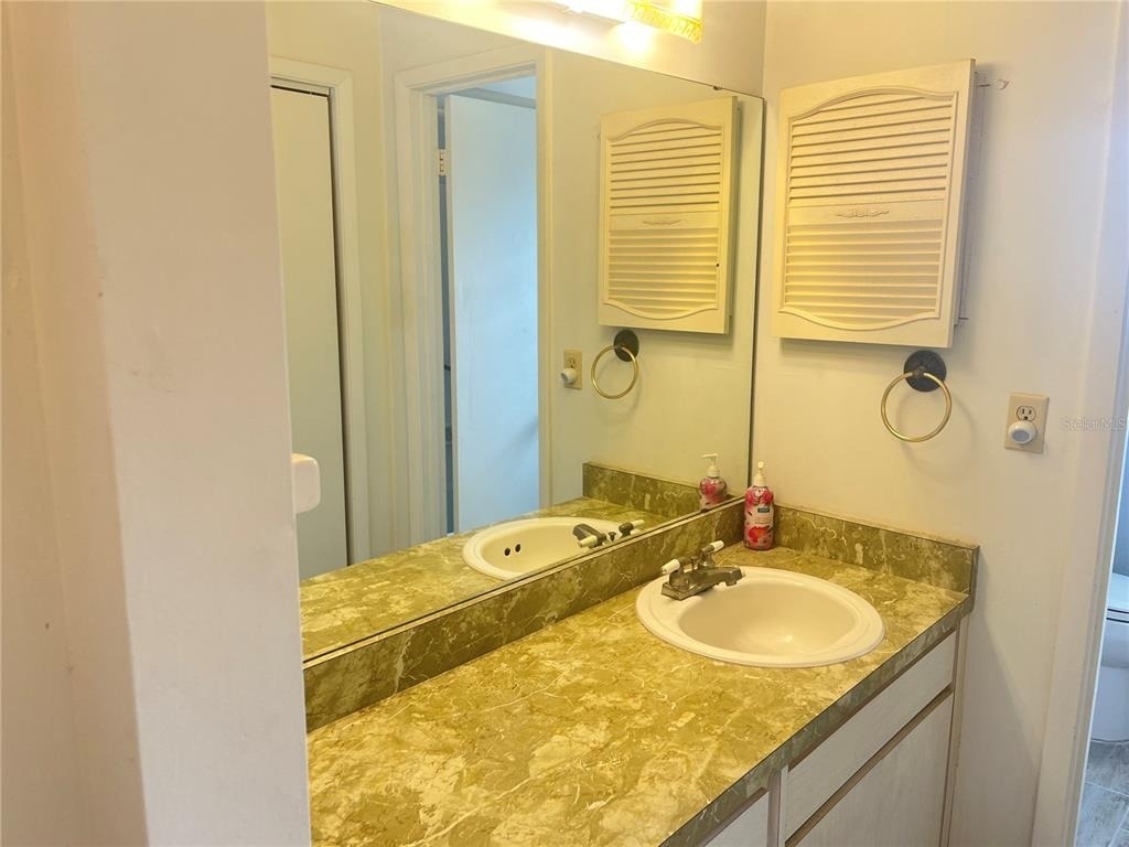 655 Park Circle - Photo 8