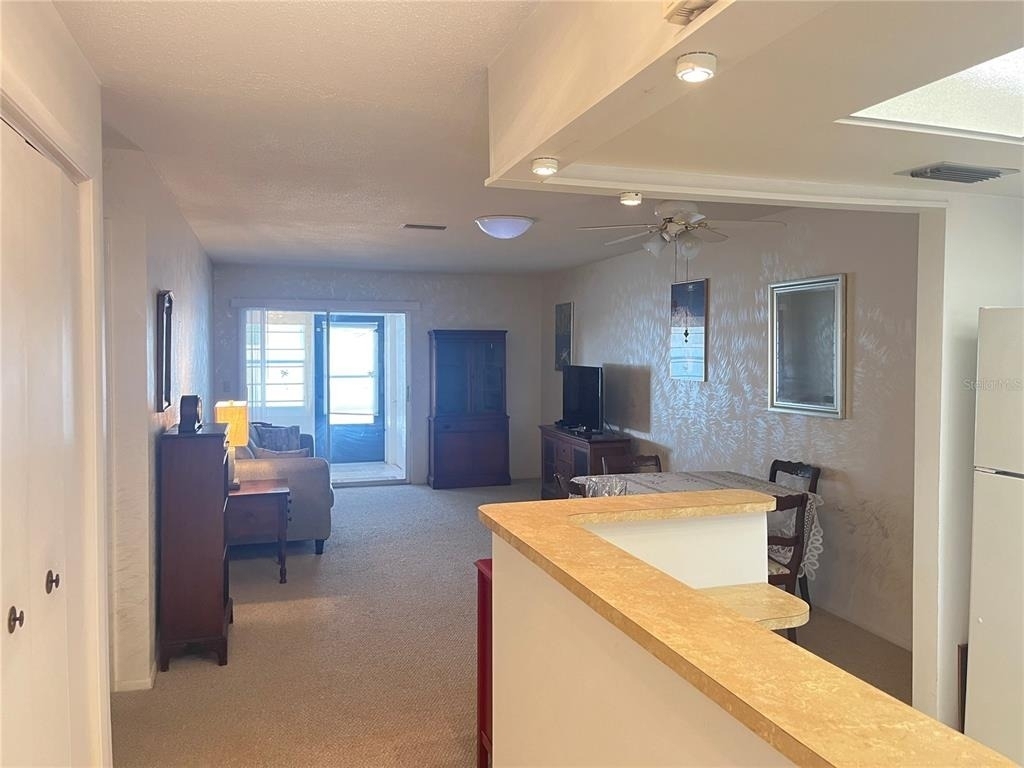 655 Park Circle - Photo 2