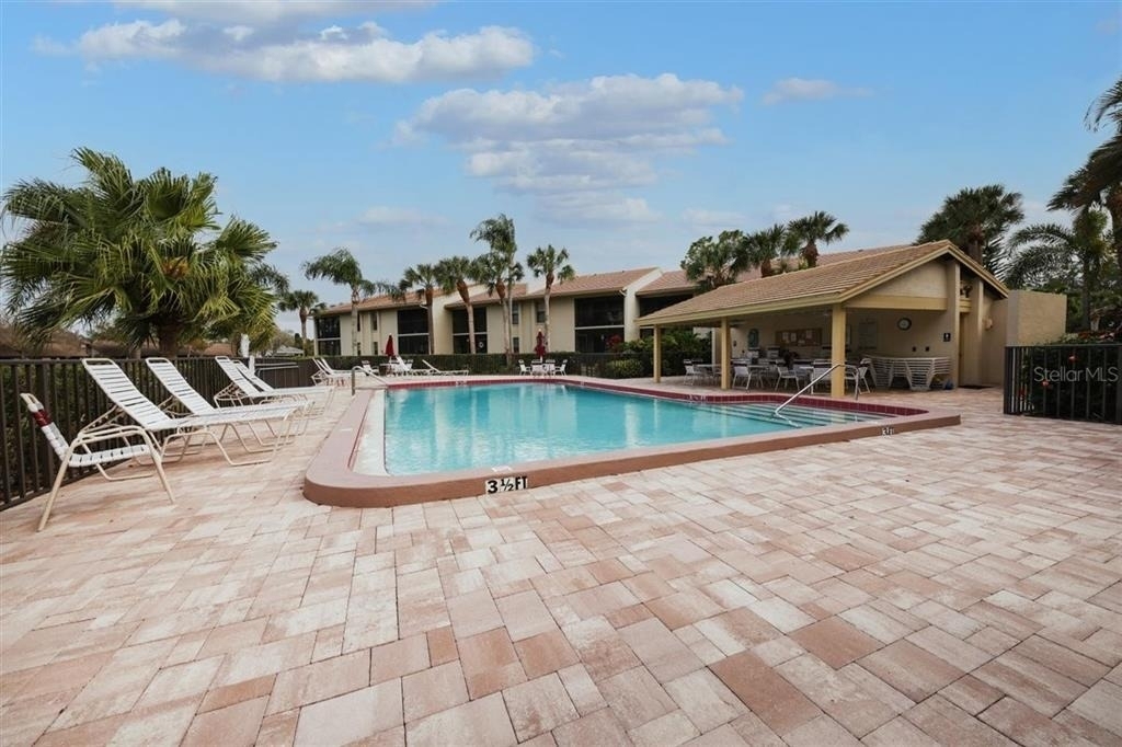 4644 Weybridge - Photo 36
