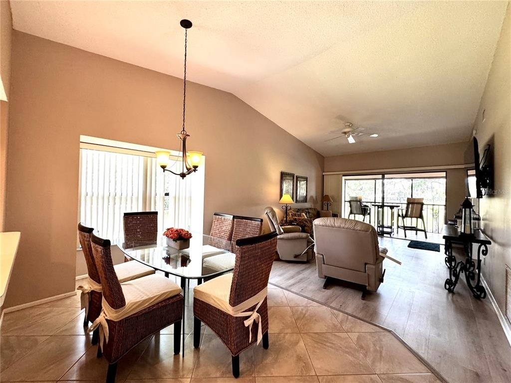 4644 Weybridge - Photo 6