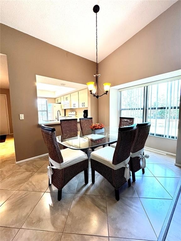 4644 Weybridge - Photo 10