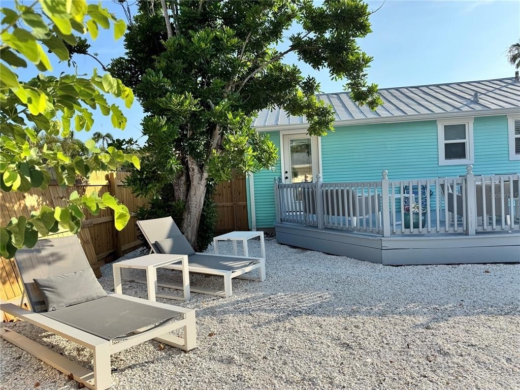 6980 Poinsetta - Photo 15