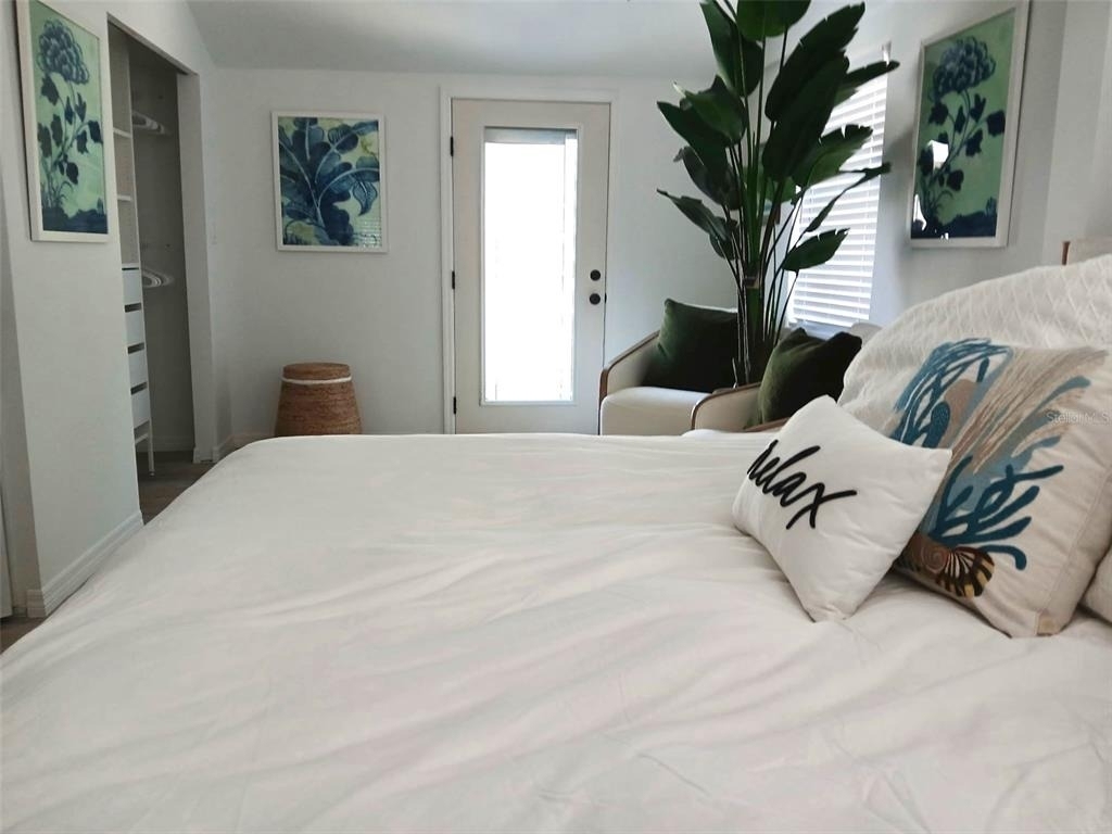 6980 Poinsetta - Photo 5