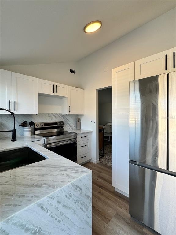 6980 Poinsetta - Photo 10