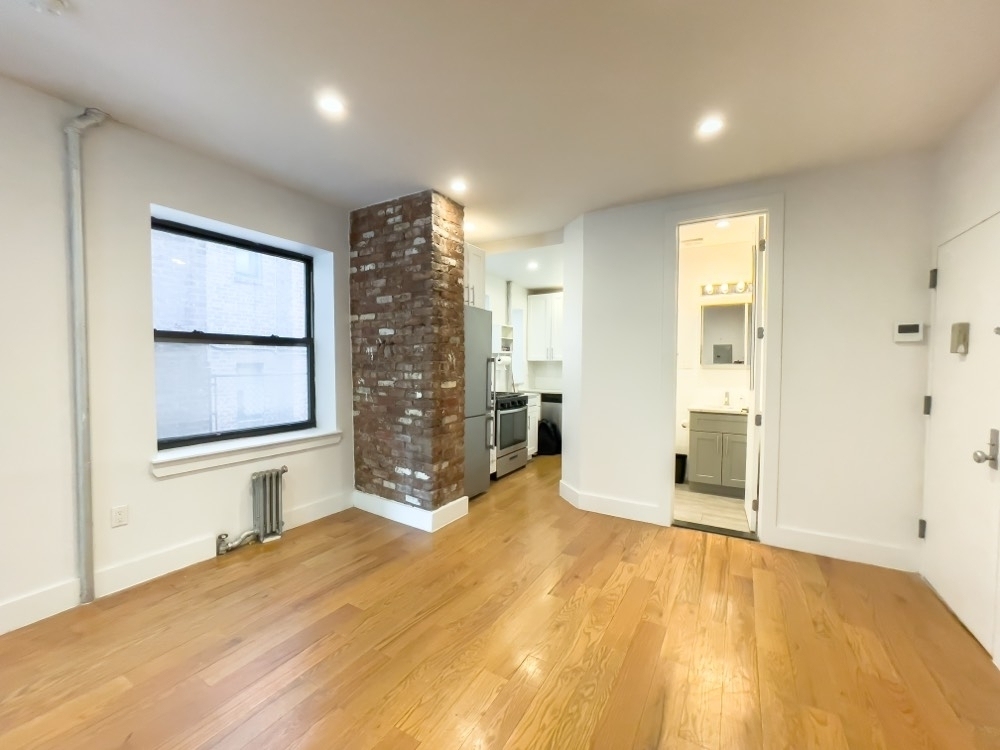 115 Carlton Avenue - Photo 0