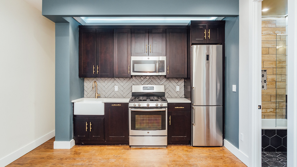104 Central Avenue - Photo 4
