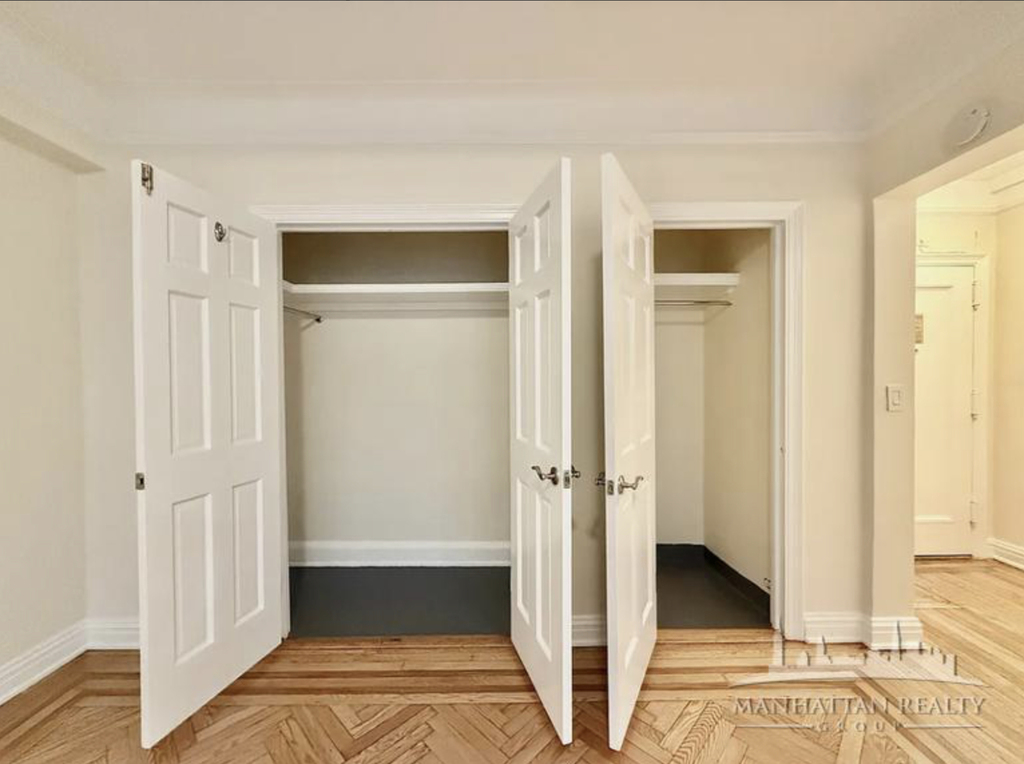 210 East 68th Street - Photo 2