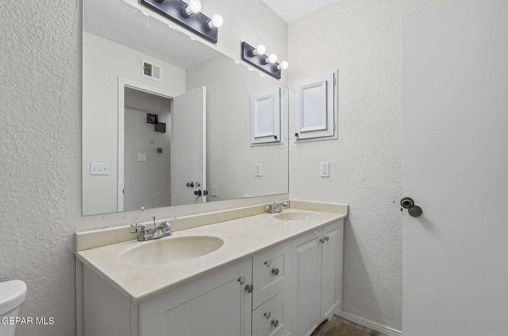 7129 Orizaba Avenue - Photo 20