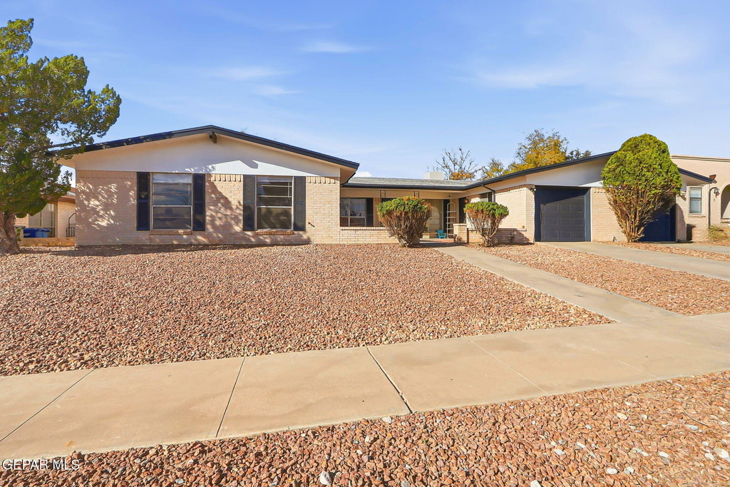 7129 Orizaba Avenue - Photo 0