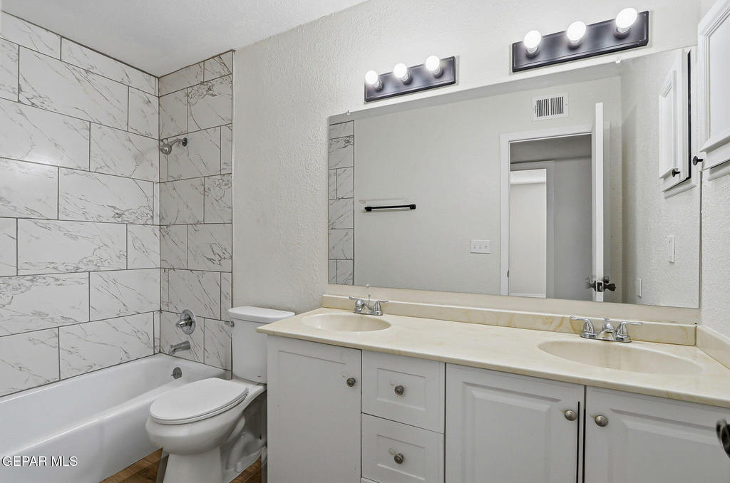 7129 Orizaba Avenue - Photo 18