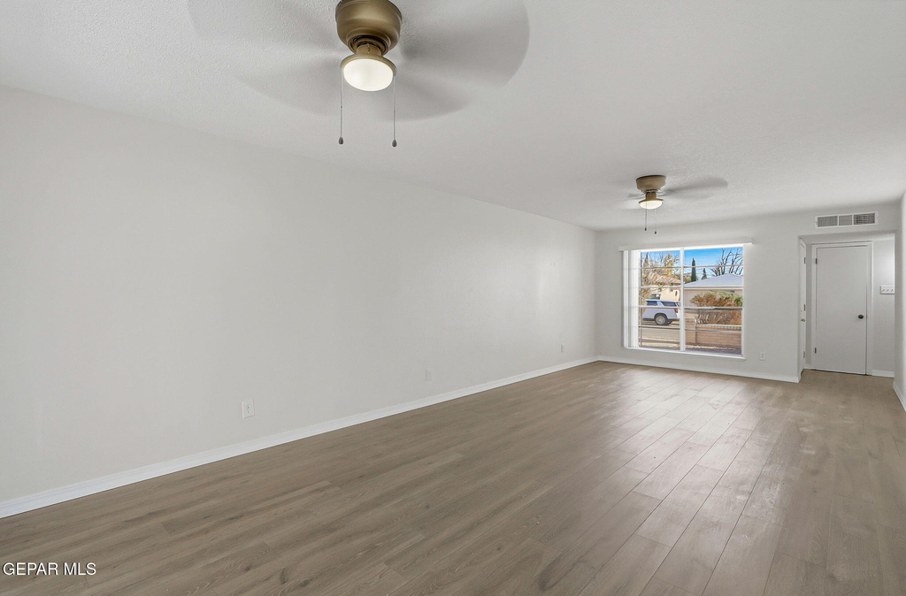 7129 Orizaba Avenue - Photo 6