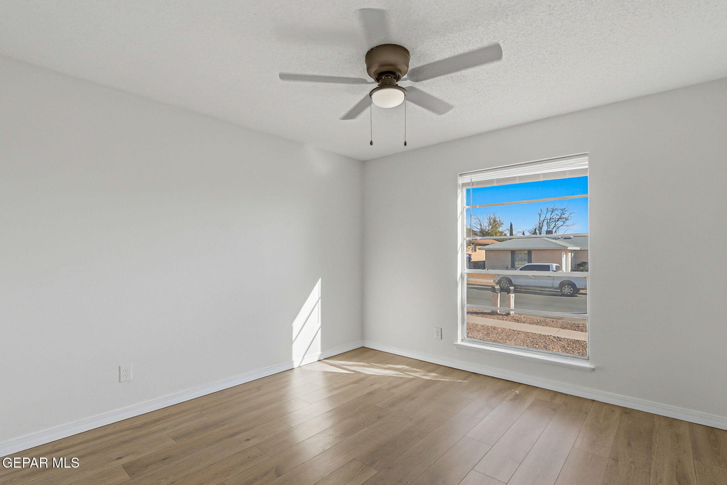 7129 Orizaba Avenue - Photo 12