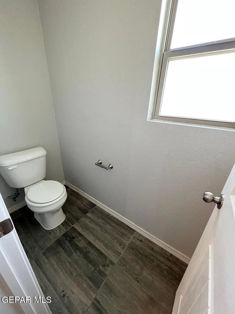 15120 Method Avenue - Photo 13
