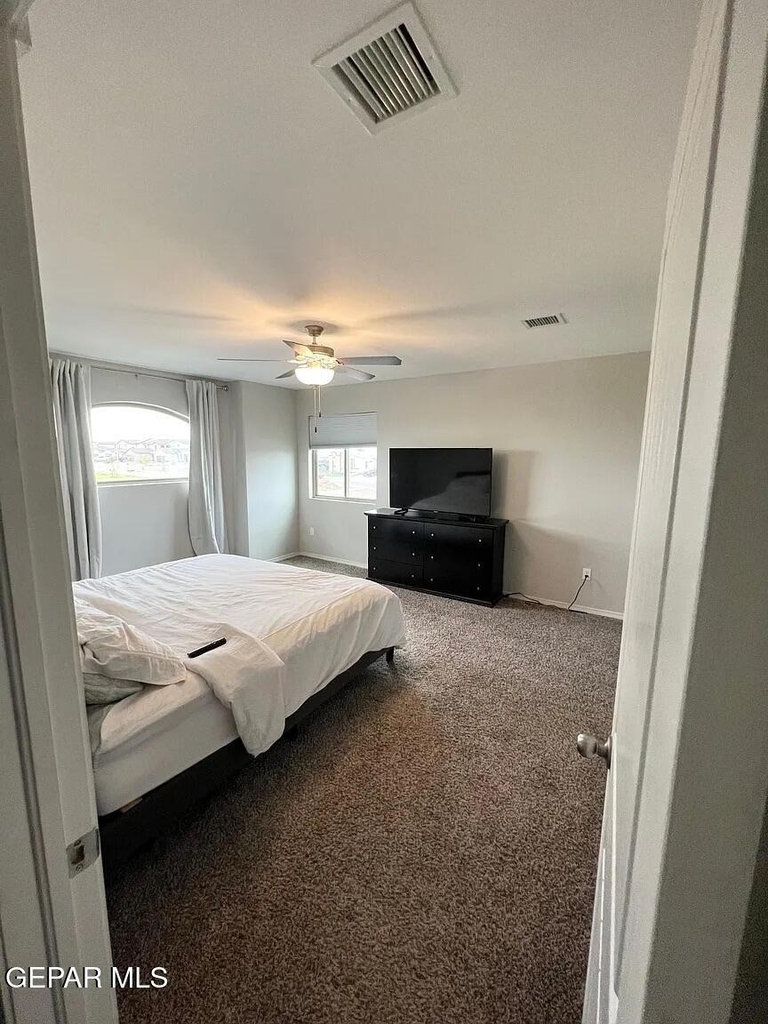 15120 Method Avenue - Photo 5