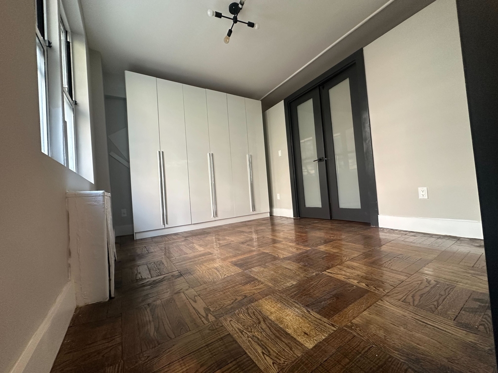1BR in Sutton Place - Photo 0