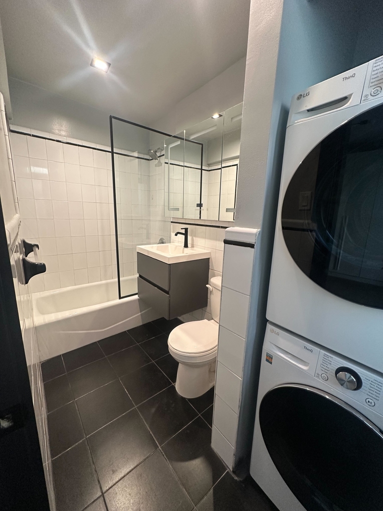 1BR in Sutton Place - Photo 2
