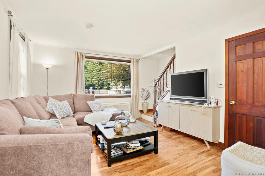 82 Garden Drive - Photo 4