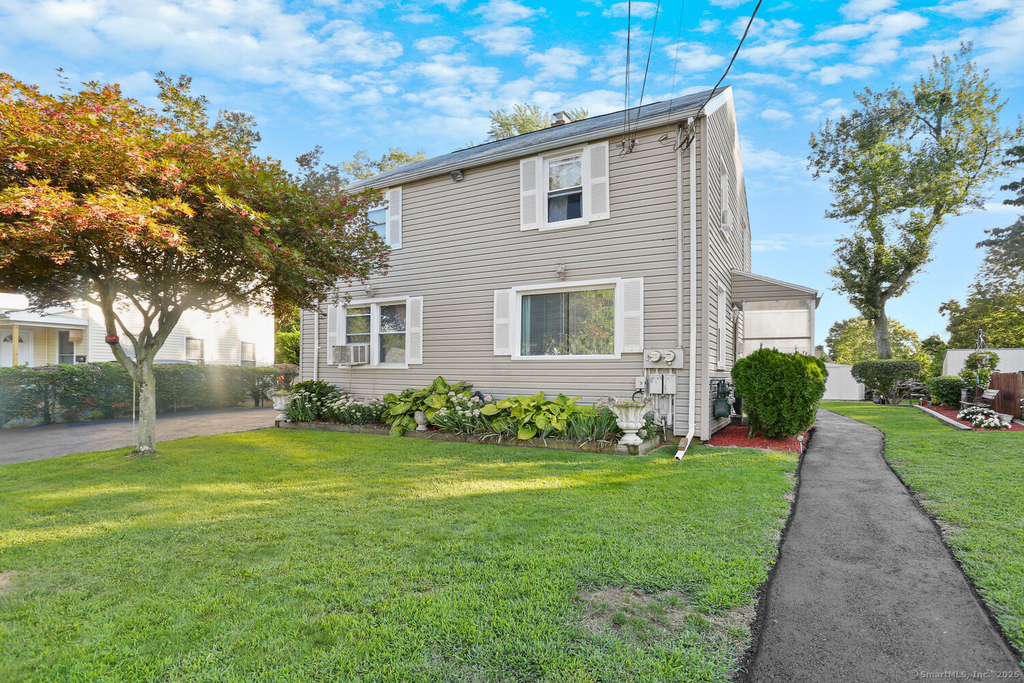 82 Garden Drive - Photo 0