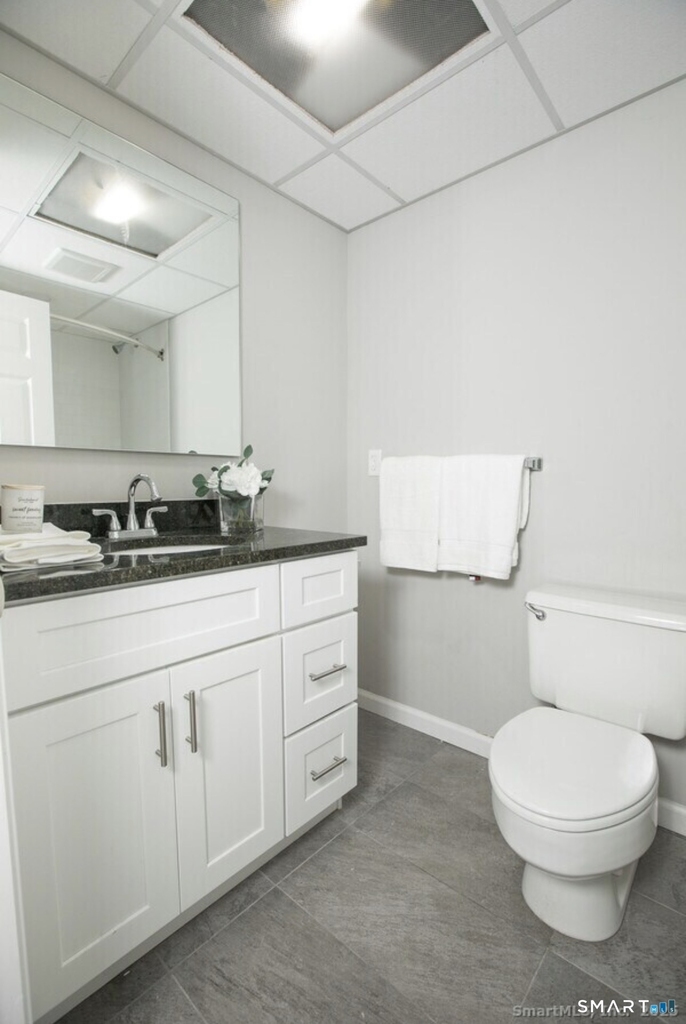 225 Lordship Boulevard - Photo 8