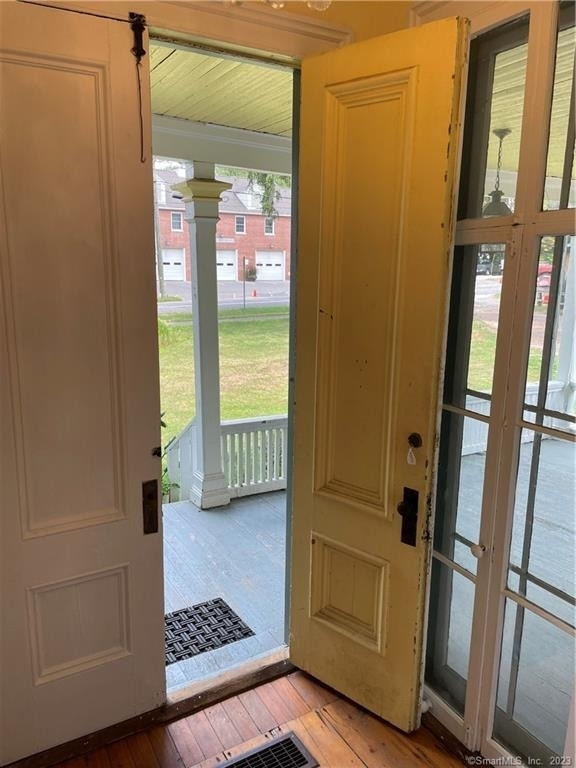 33 Main Street - Photo 4