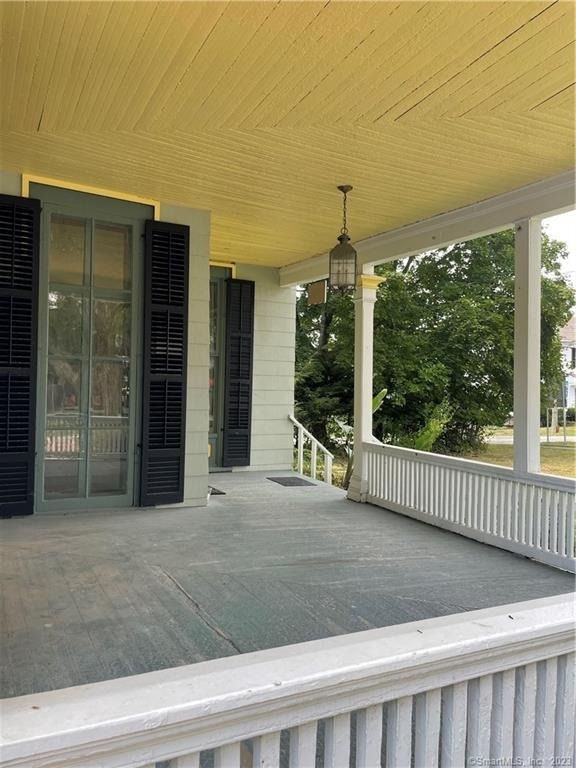 33 Main Street - Photo 2
