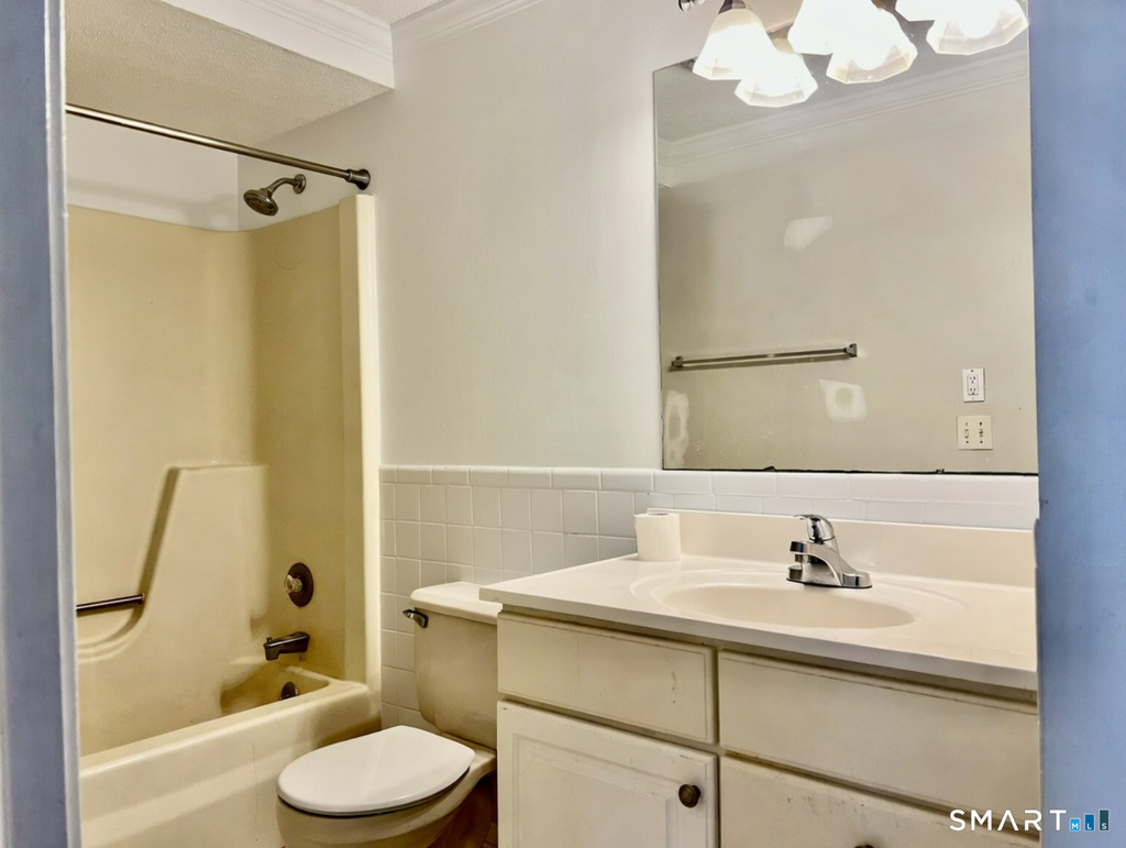 16 Gate Lane - Photo 10