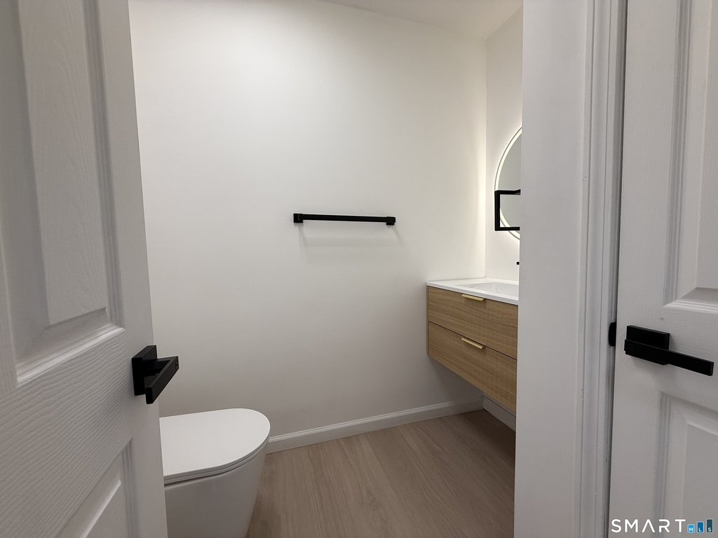 8-12 Sterling Street - Photo 8