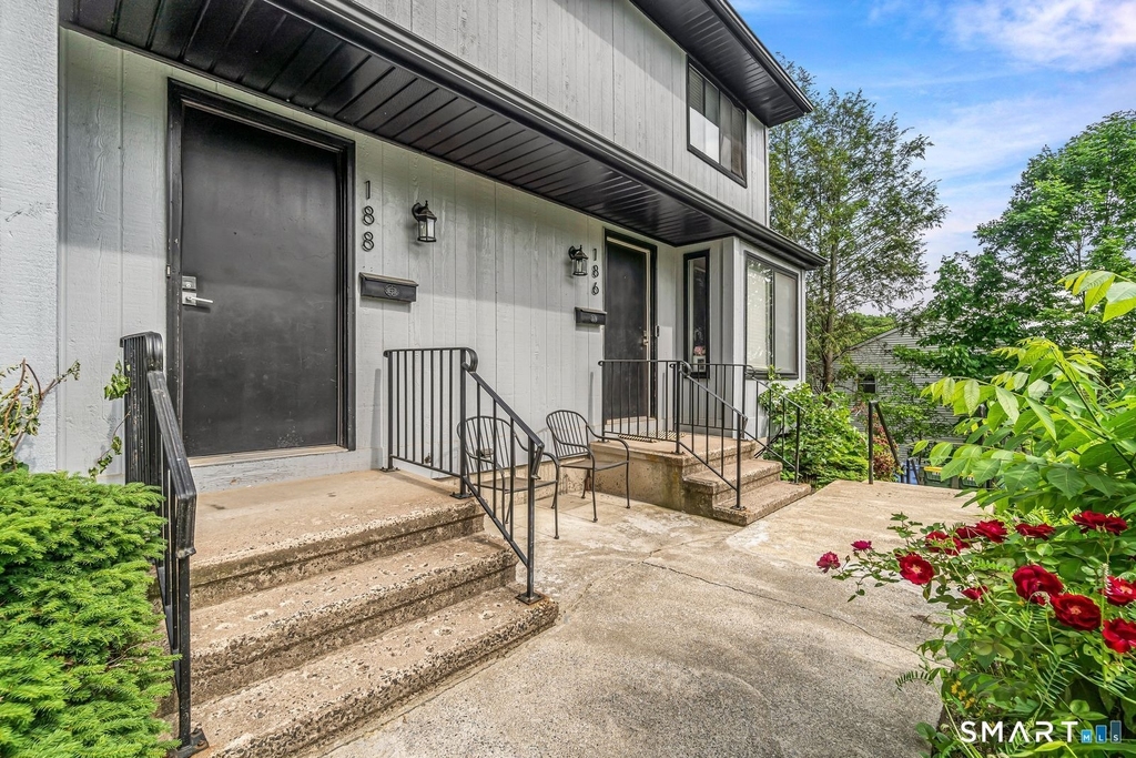 188 Moreland Avenue - Photo 8