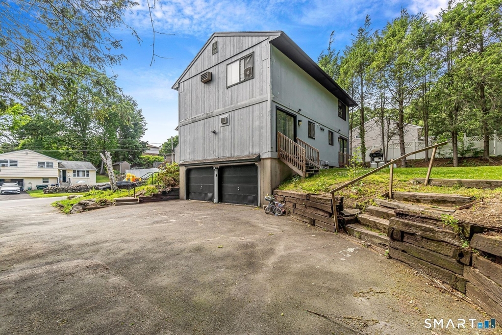 188 Moreland Avenue - Photo 2