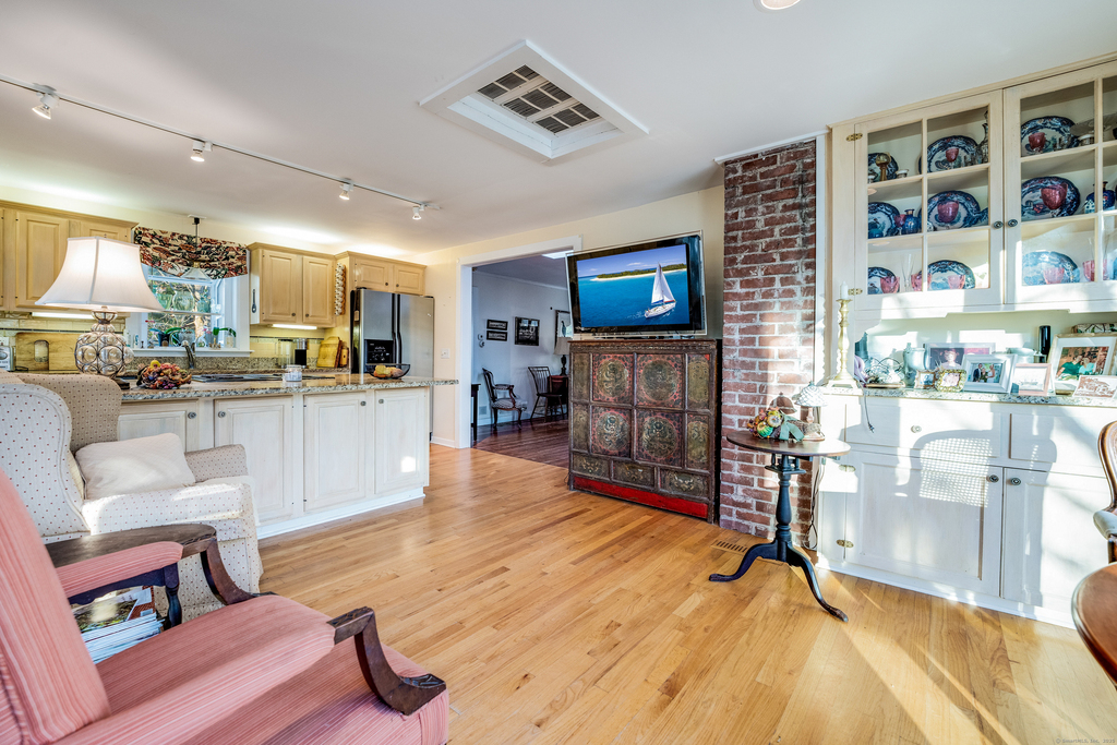 58 Sill Lane - Photo 4