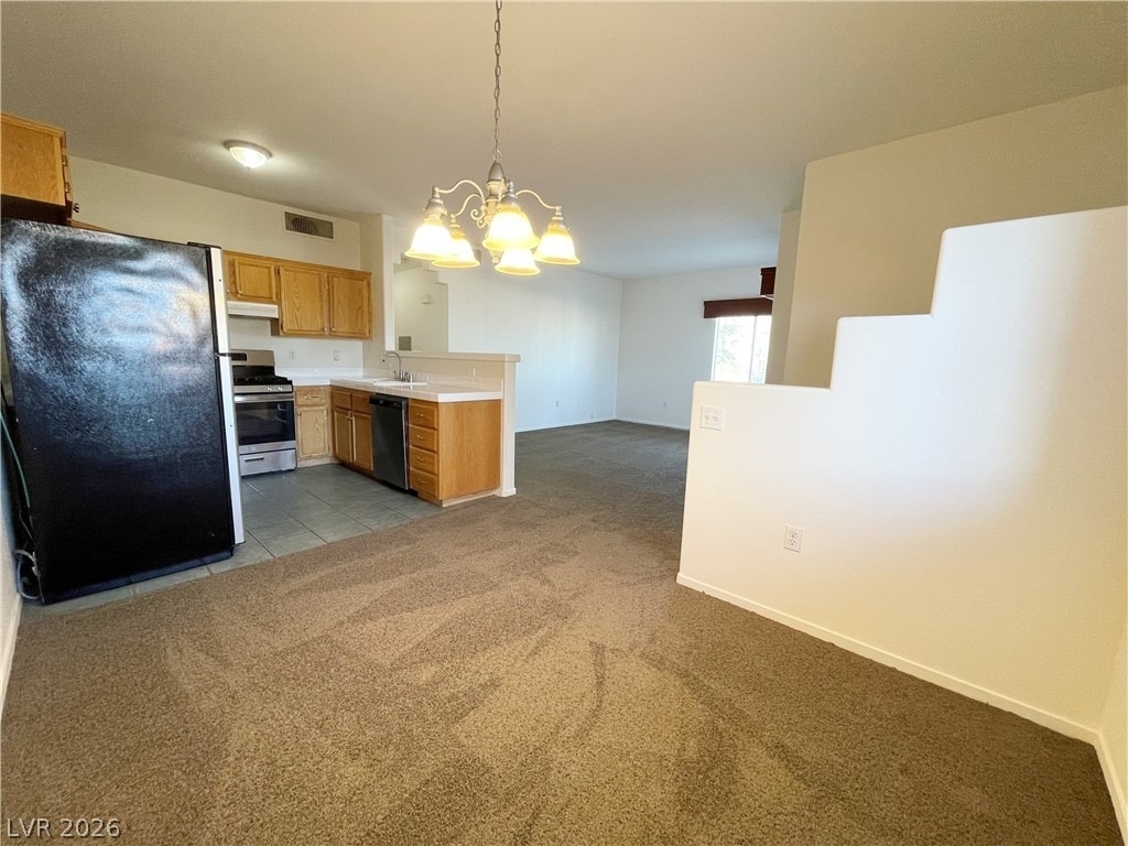 2110 Los Feliz Street - Photo 5