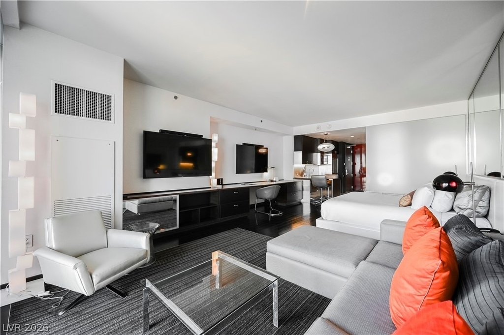 4381 W Flamingo Road - Photo 4
