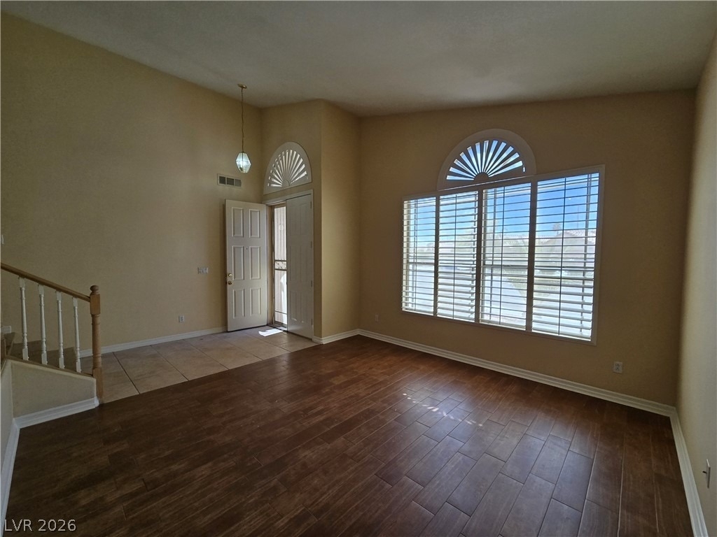8244 Gilmore Avenue - Photo 4