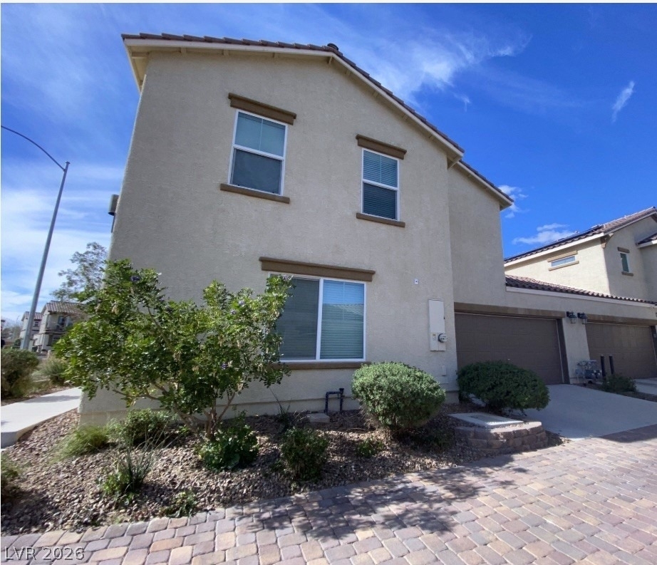 1051 Admiral Emblem Street - Photo 3