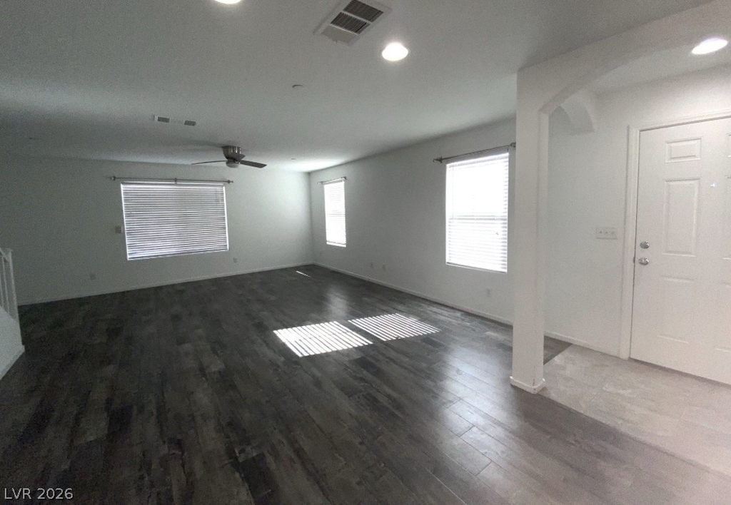 1051 Admiral Emblem Street - Photo 4
