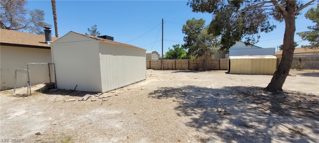 4341 San Mateo Street - Photo 2