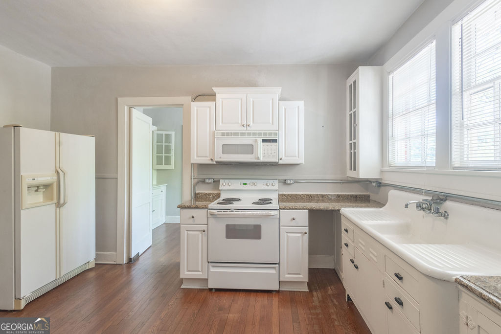 356 Jackson Street - Photo 3