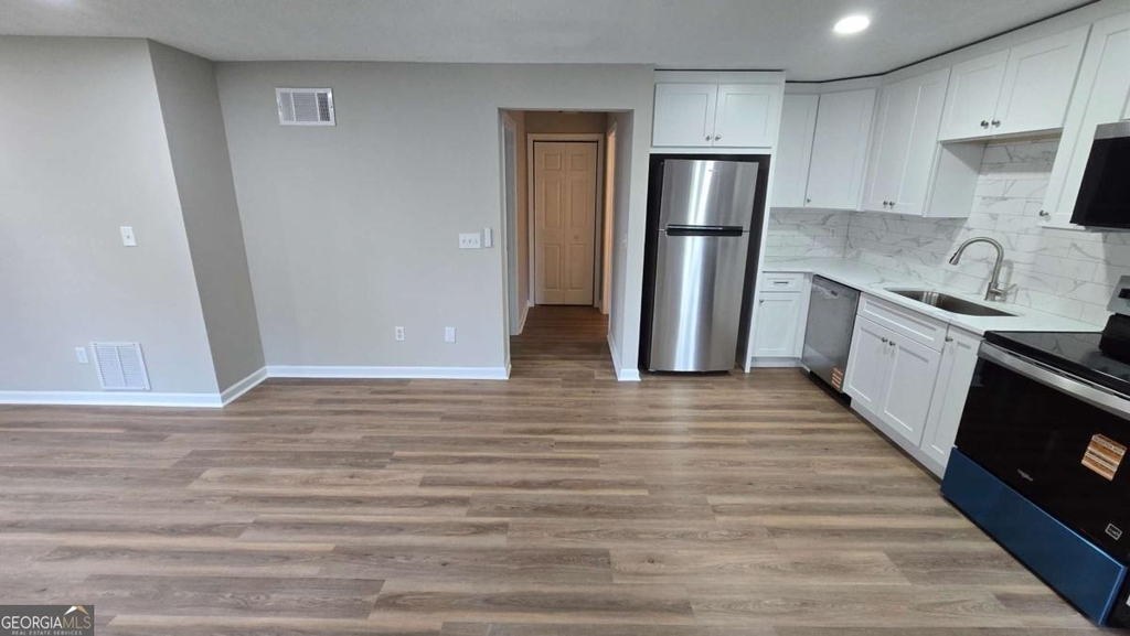 3025 Mangum Drive - Photo 5